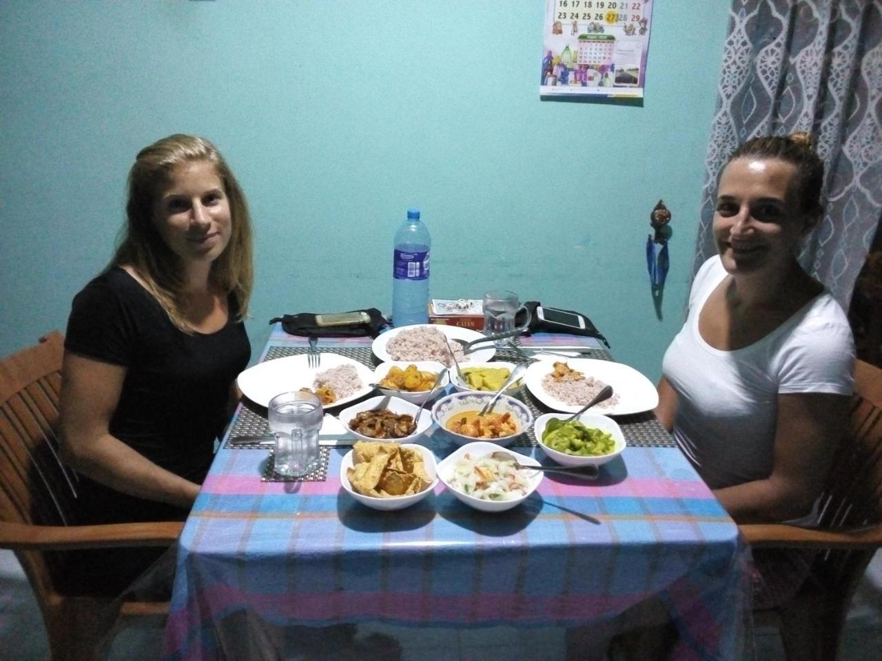 Nethmi Homestay & Restaurant Tangalle Exterior foto