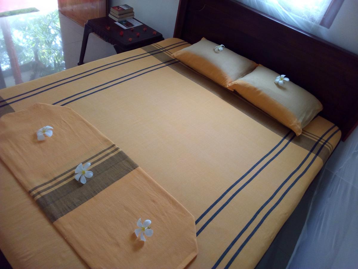 Nethmi Homestay & Restaurant Tangalle Habitación foto